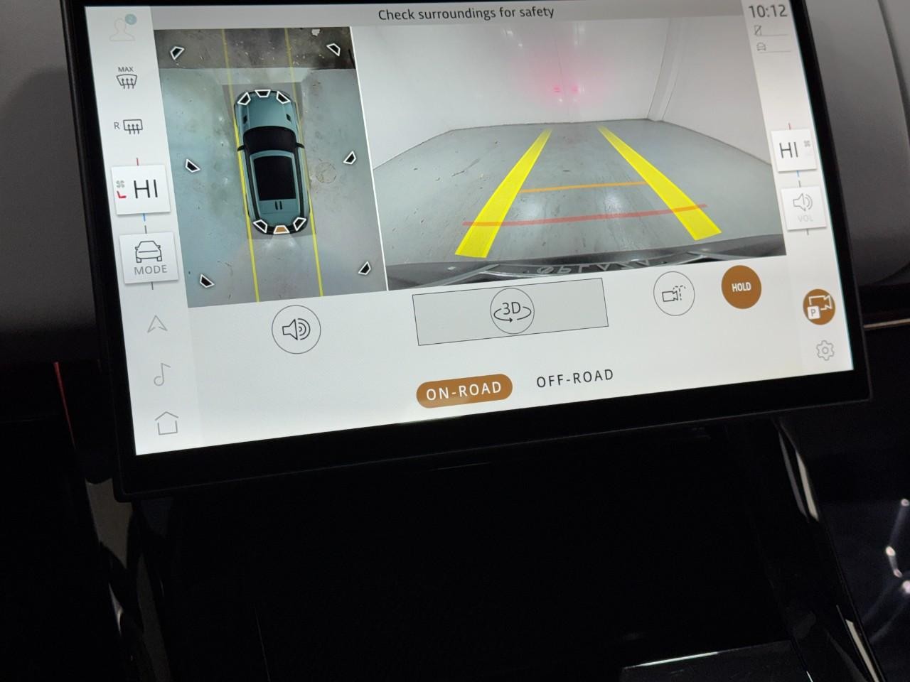 Land Rover Range Rover Sport Vehicle Full-screen Gallery Image 34