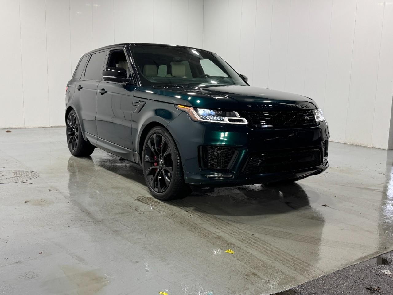 Land Rover Range Rover Sport Vehicle Full-screen Gallery Image 6