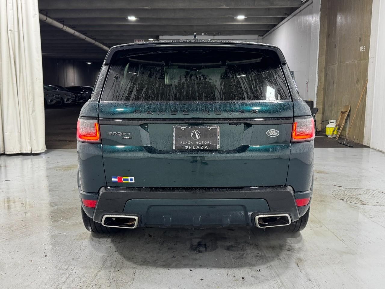 Land Rover Range Rover Sport Vehicle Full-screen Gallery Image 9