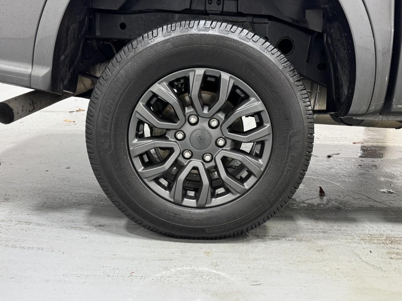 Ford Ranger Vehicle Full-screen Gallery Image 5