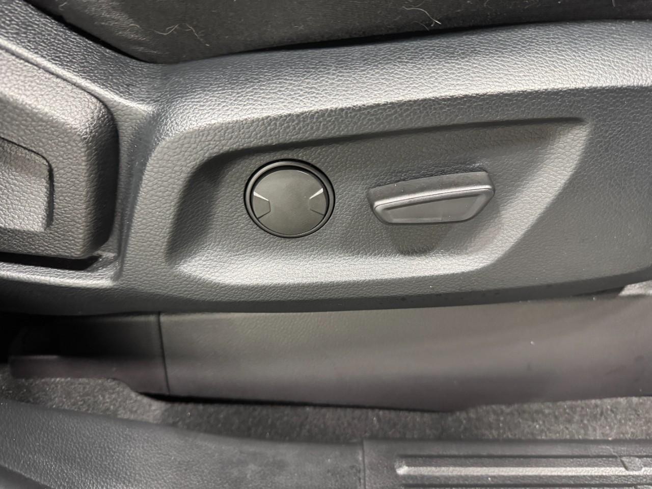 Ford Ranger Vehicle Full-screen Gallery Image 19