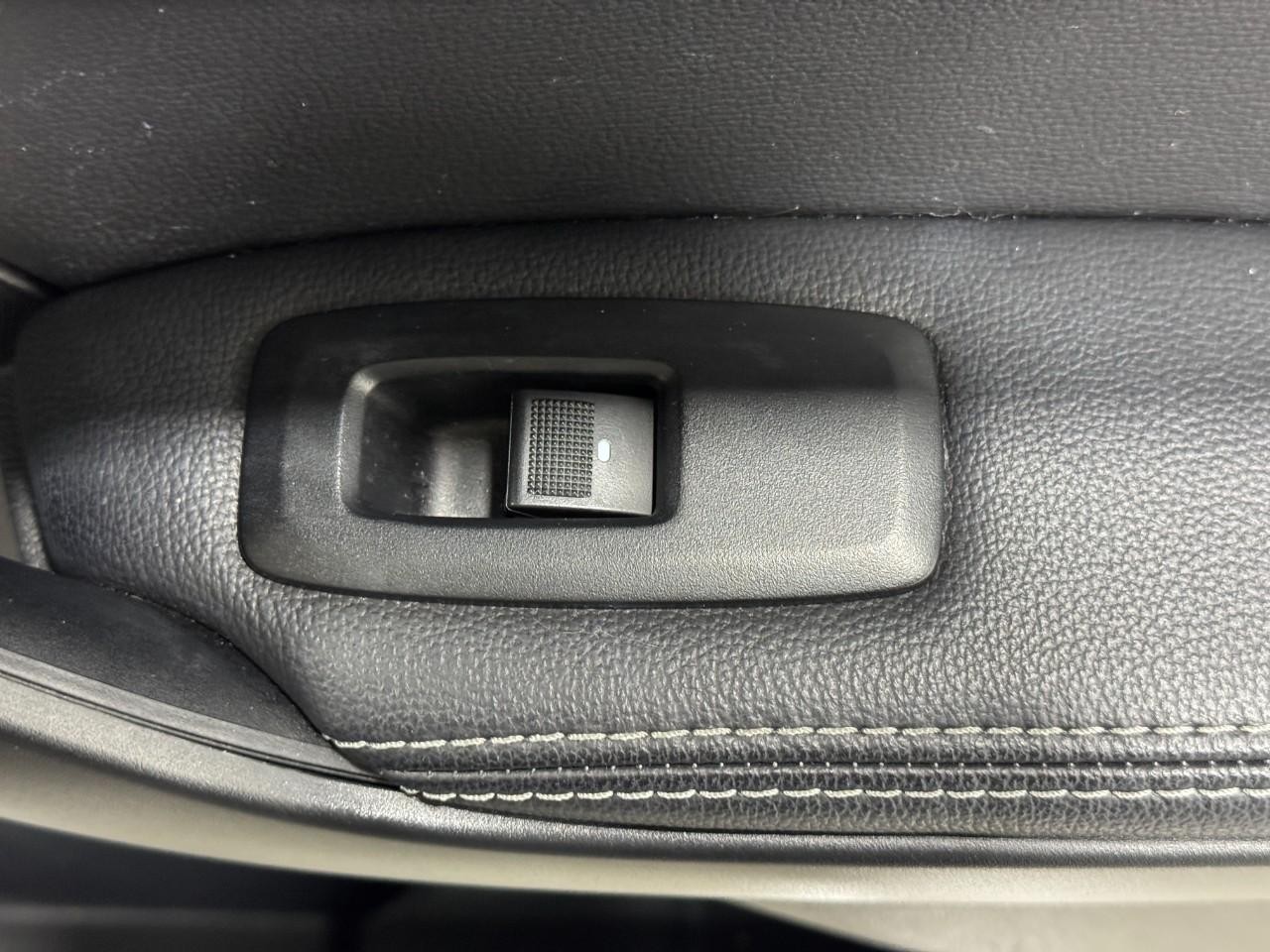 Ford Ranger Vehicle Full-screen Gallery Image 21