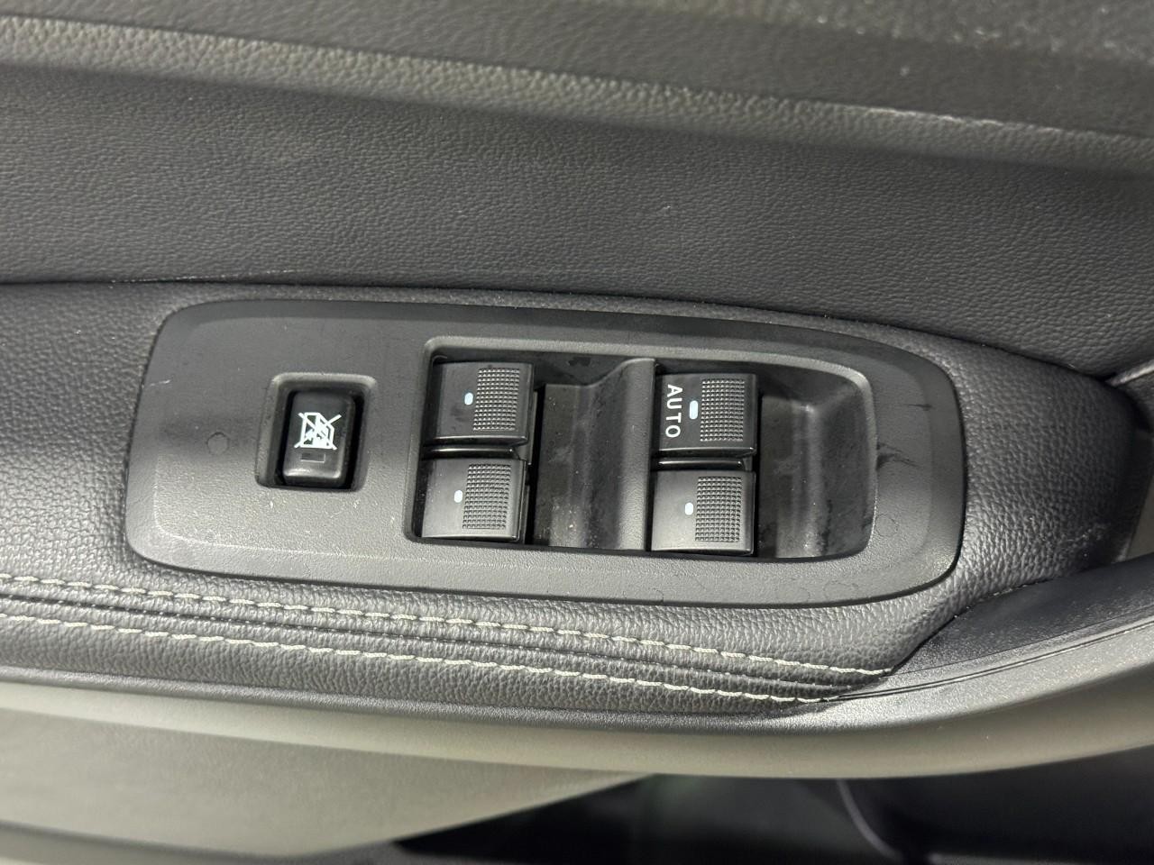 Ford Ranger Vehicle Full-screen Gallery Image 23