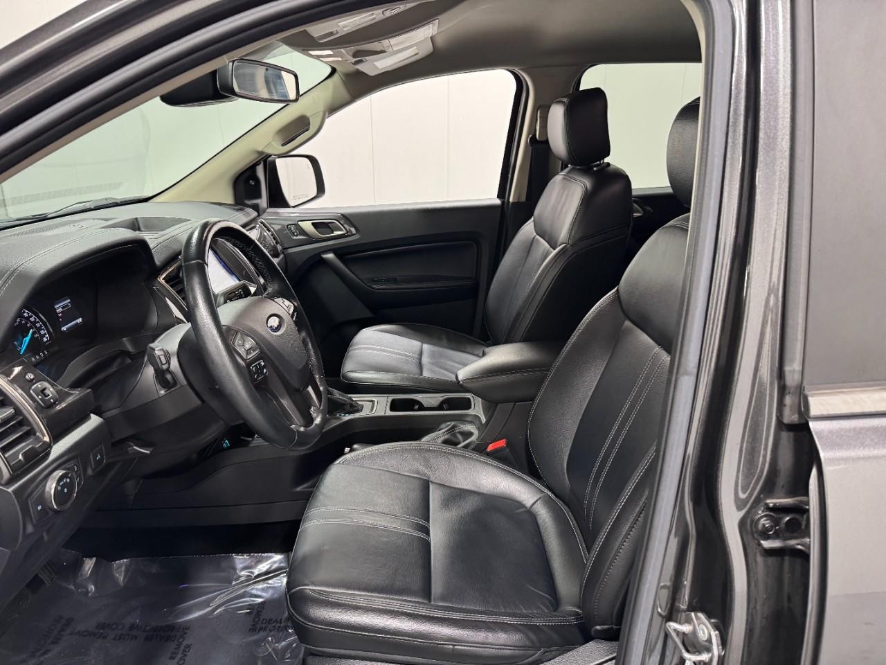 Ford Ranger Vehicle Full-screen Gallery Image 24