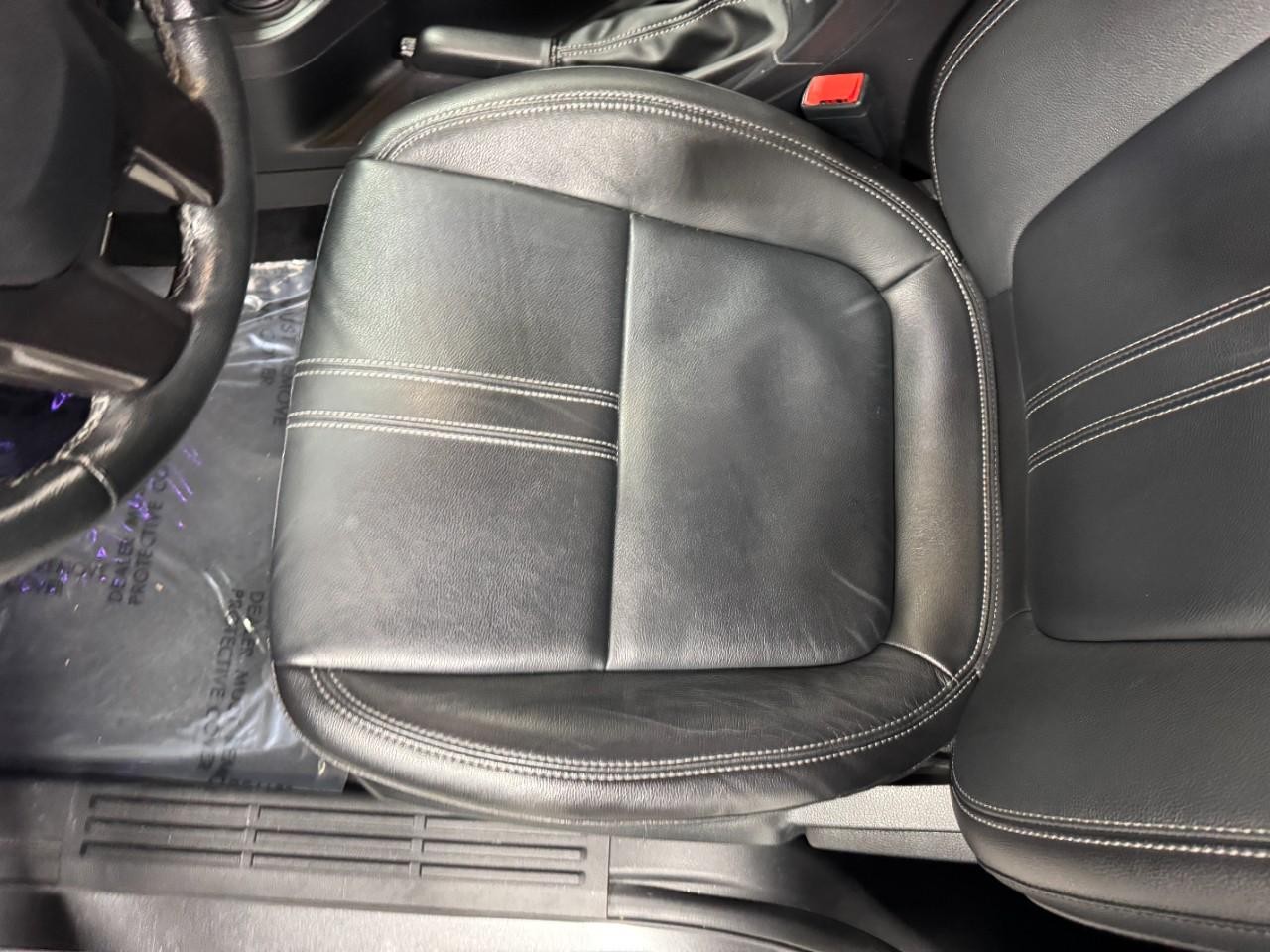 Ford Ranger Vehicle Full-screen Gallery Image 25