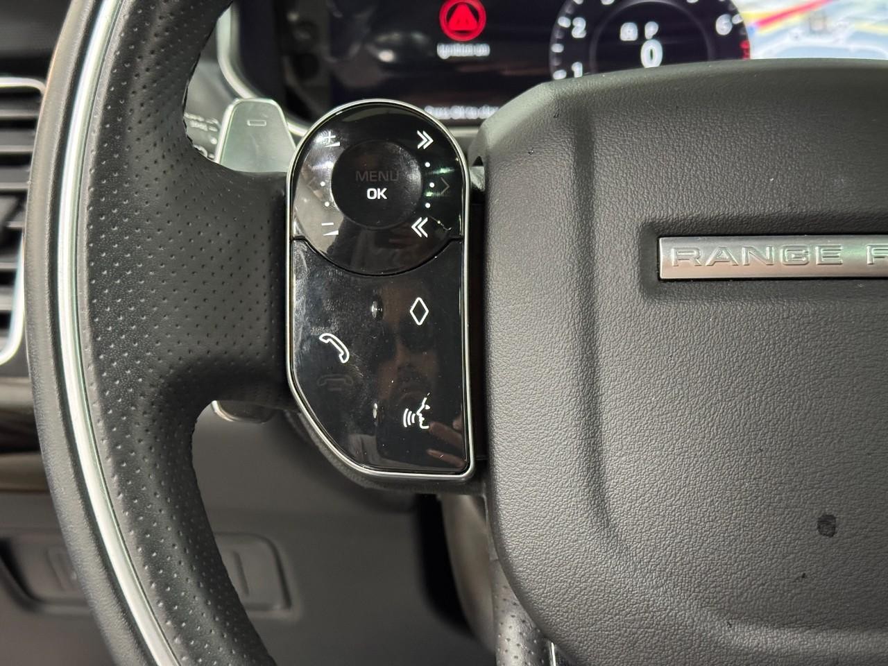 Land Rover Range Rover Sport Vehicle Full-screen Gallery Image 31