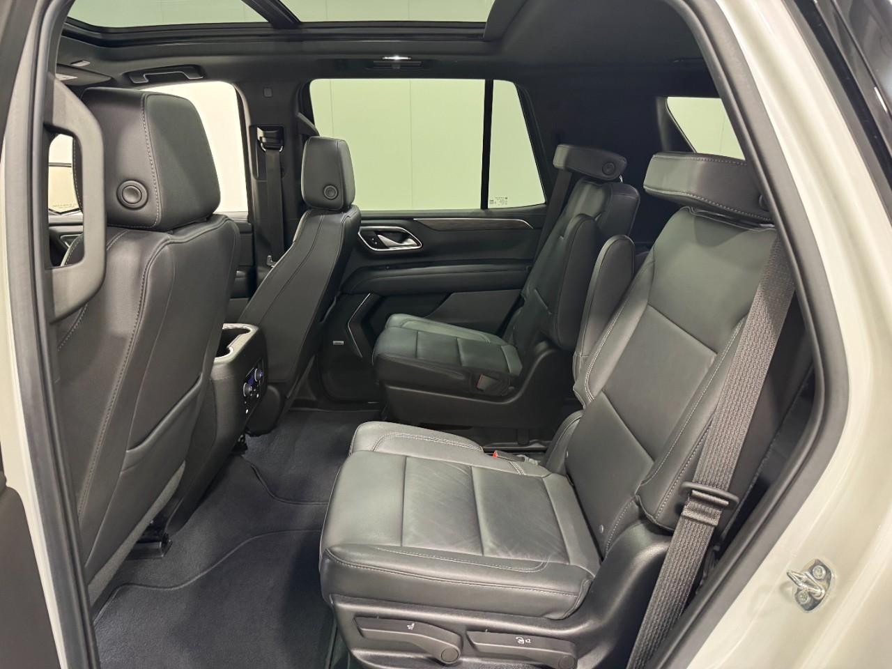 Chevrolet Tahoe Vehicle Full-screen Gallery Image 09