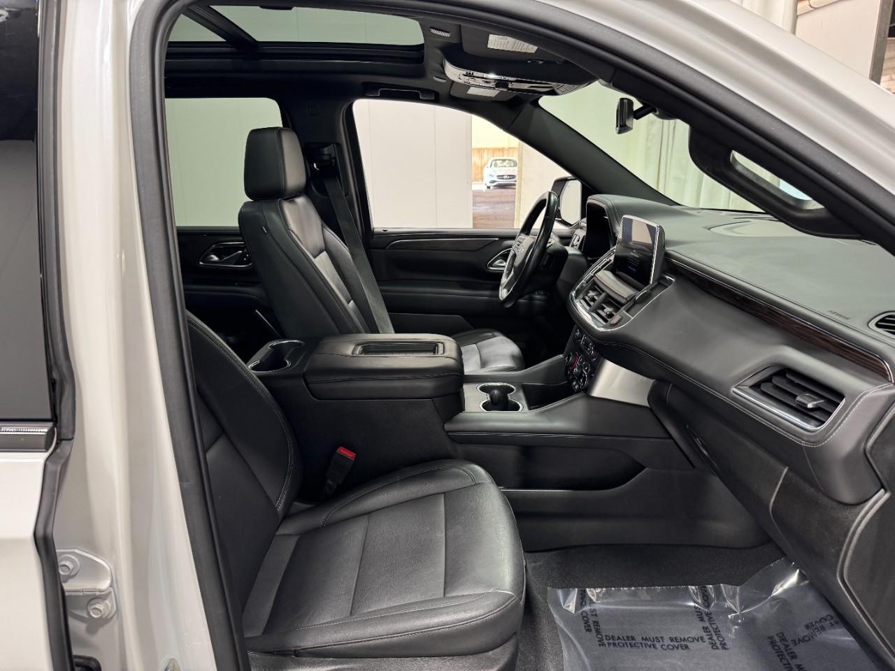 Chevrolet Tahoe Vehicle Full-screen Gallery Image 21