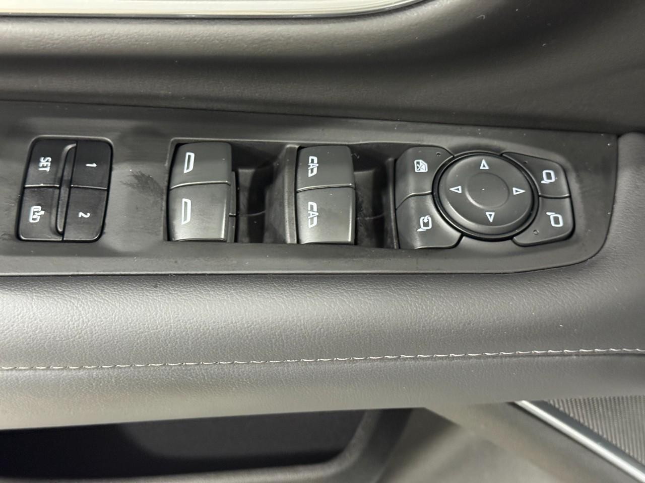 Chevrolet Tahoe Vehicle Full-screen Gallery Image 27