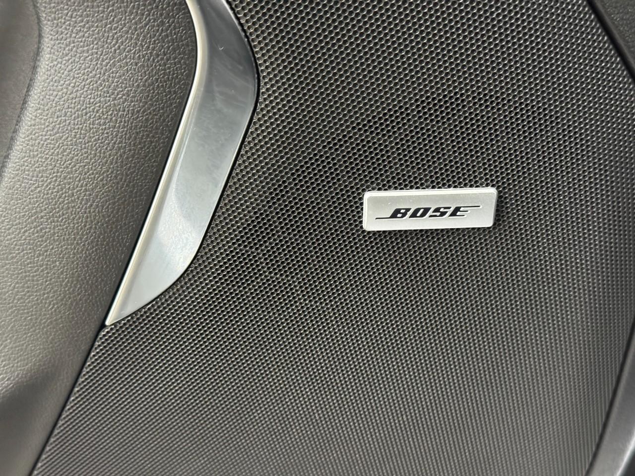 Chevrolet Tahoe Vehicle Full-screen Gallery Image 28