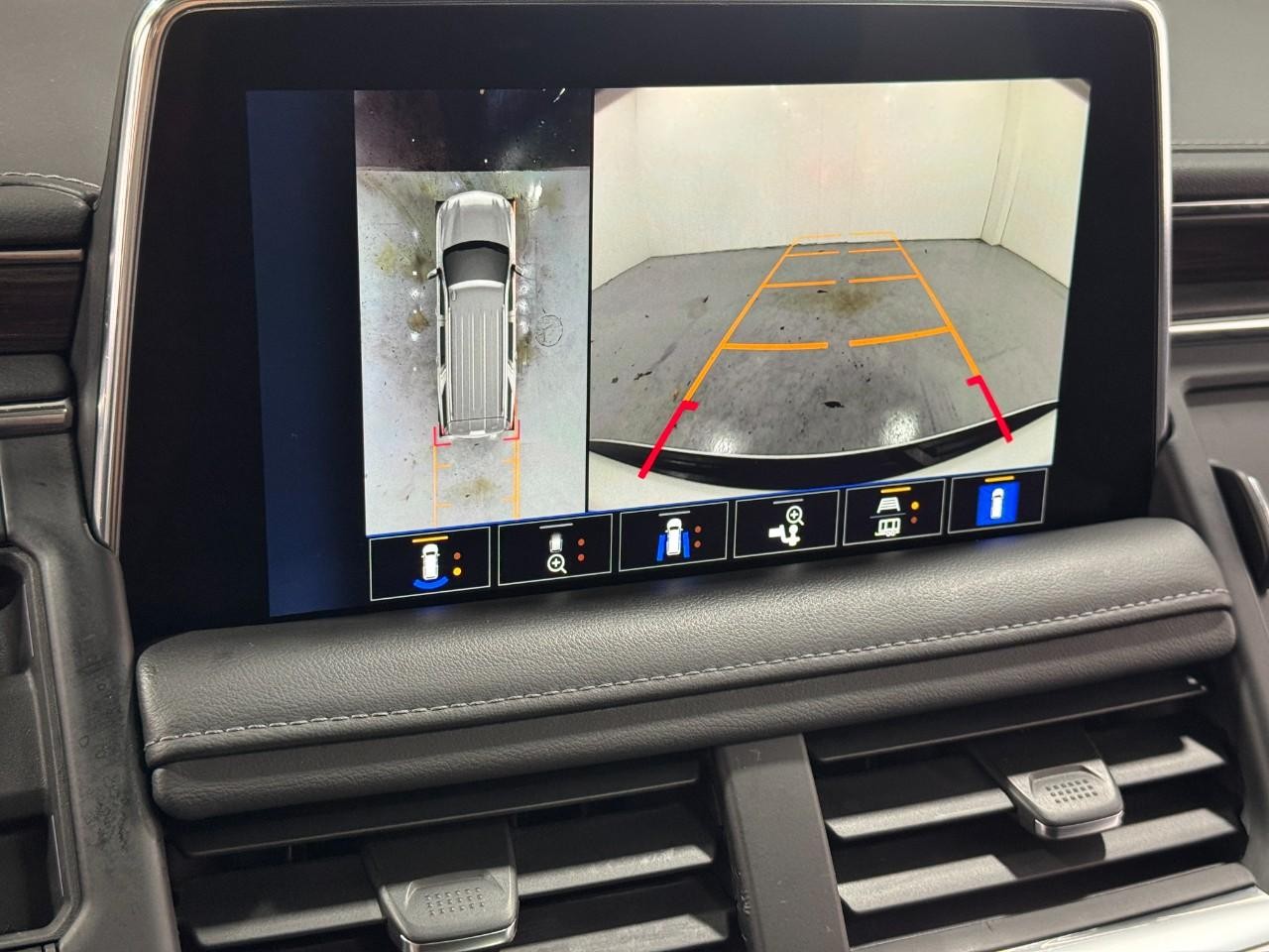 Chevrolet Tahoe Vehicle Full-screen Gallery Image 36