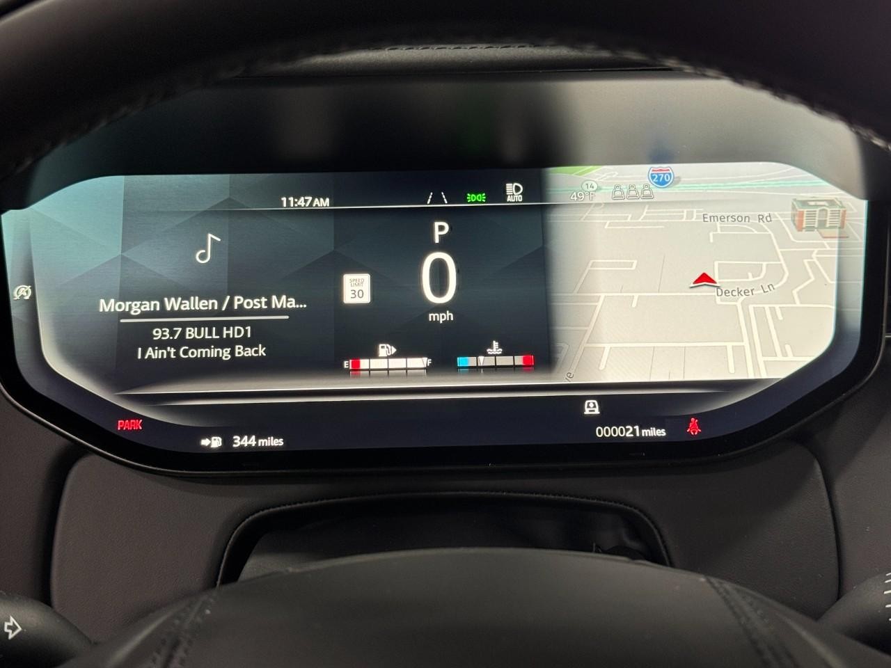 Land Rover Range Rover Vehicle Full-screen Gallery Image 32