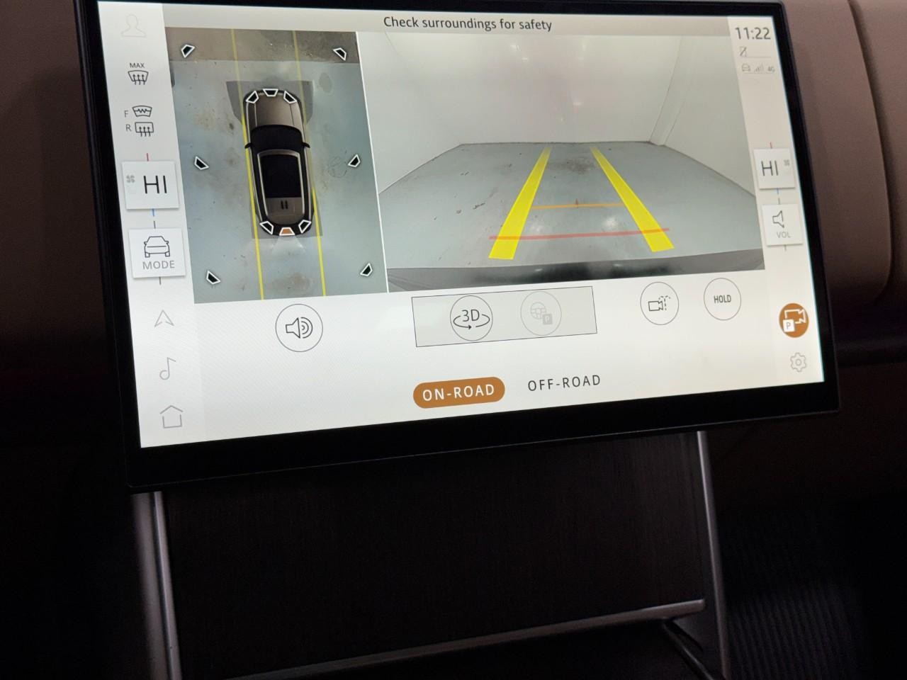 Land Rover Range Rover Vehicle Full-screen Gallery Image 33