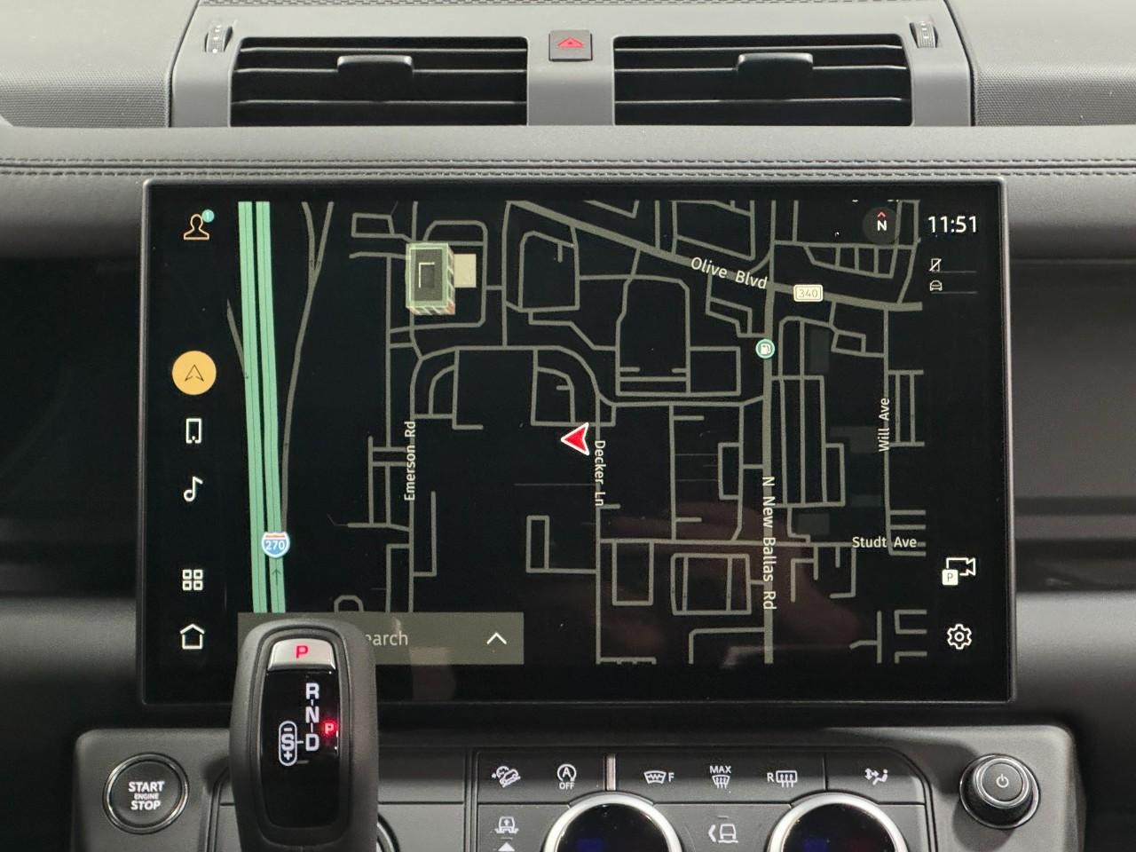Land Rover Defender Vehicle Full-screen Gallery Image 14