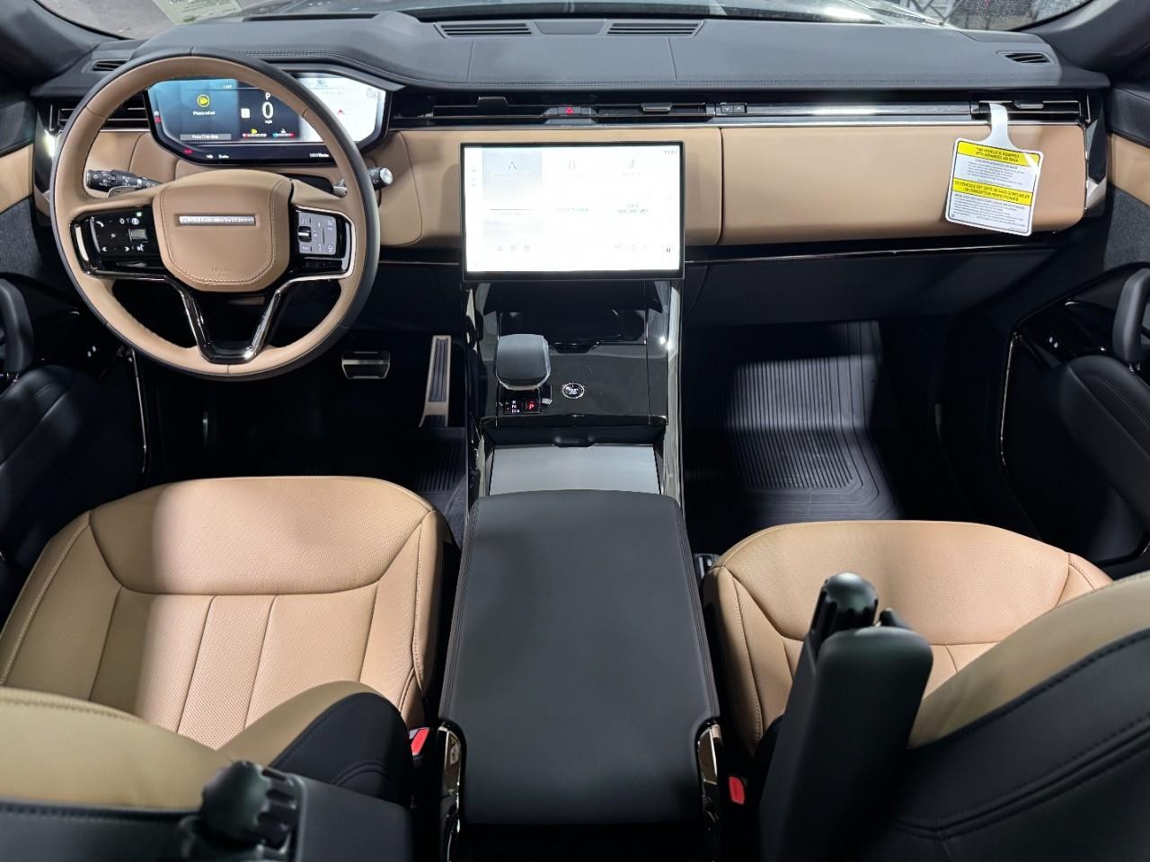 Land Rover Range Rover Sport Vehicle Full-screen Gallery Image 13