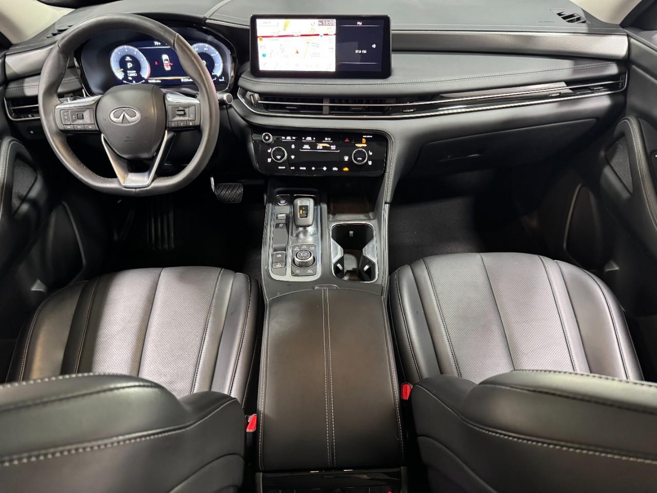 INFINITI QX60 Vehicle Full-screen Gallery Image 13