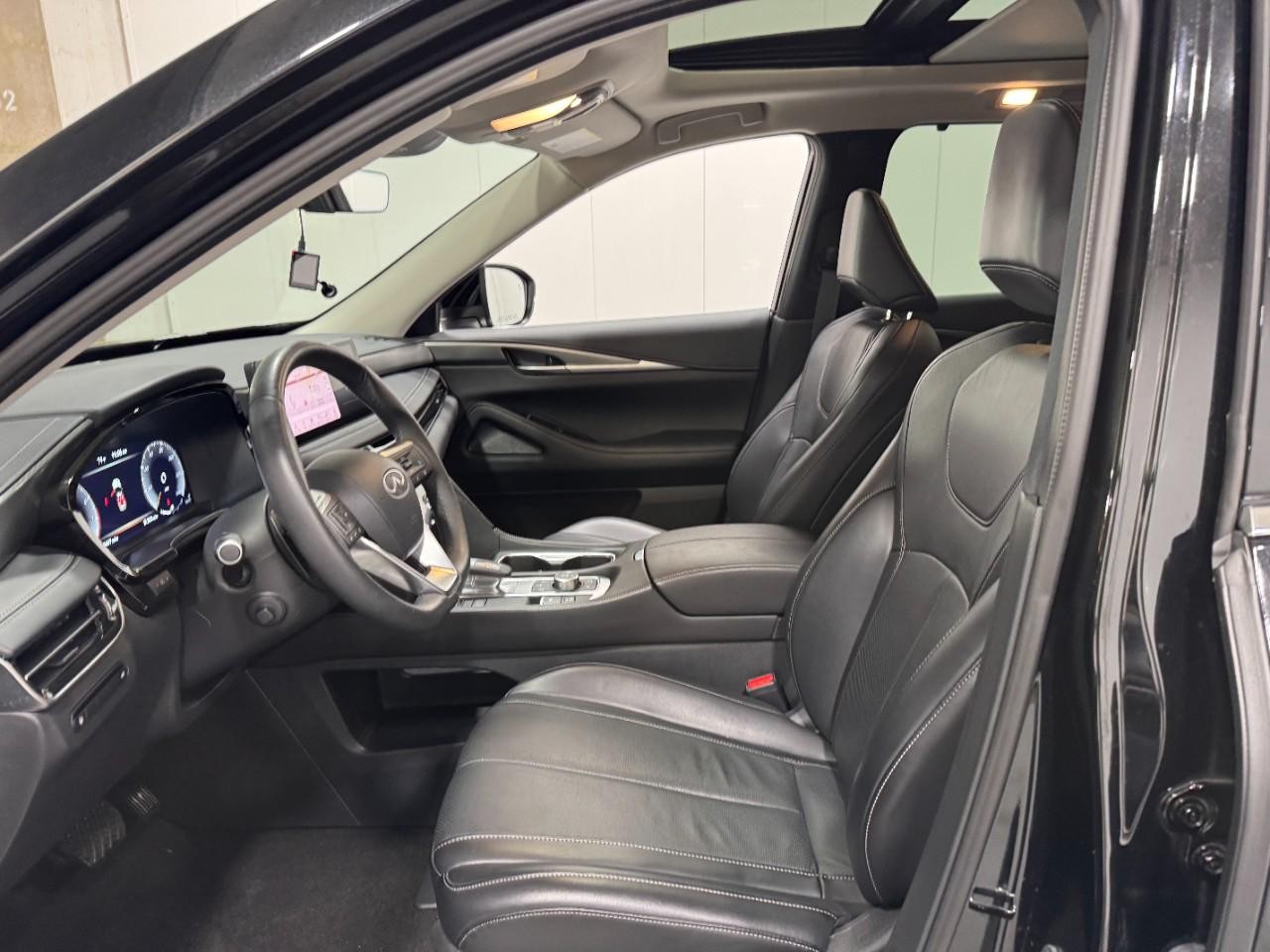 INFINITI QX60 Vehicle Full-screen Gallery Image 25