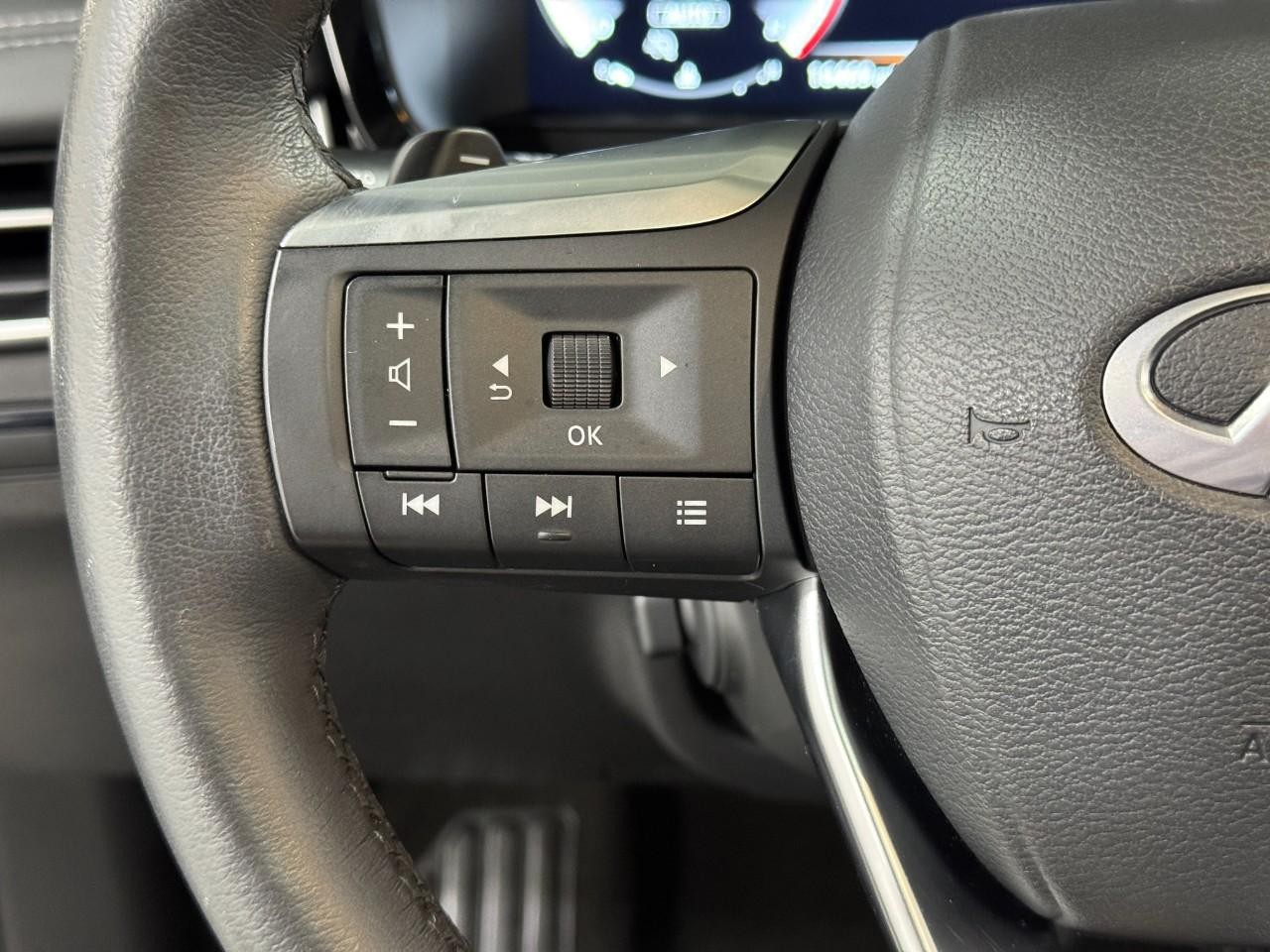 INFINITI QX60 Vehicle Full-screen Gallery Image 29