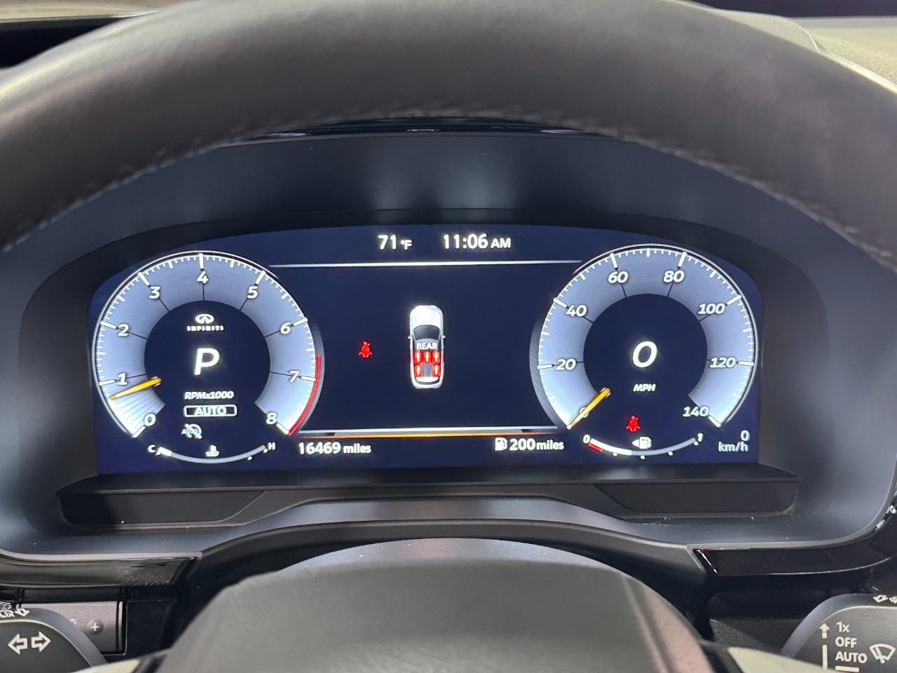 INFINITI QX60 Vehicle Full-screen Gallery Image 31