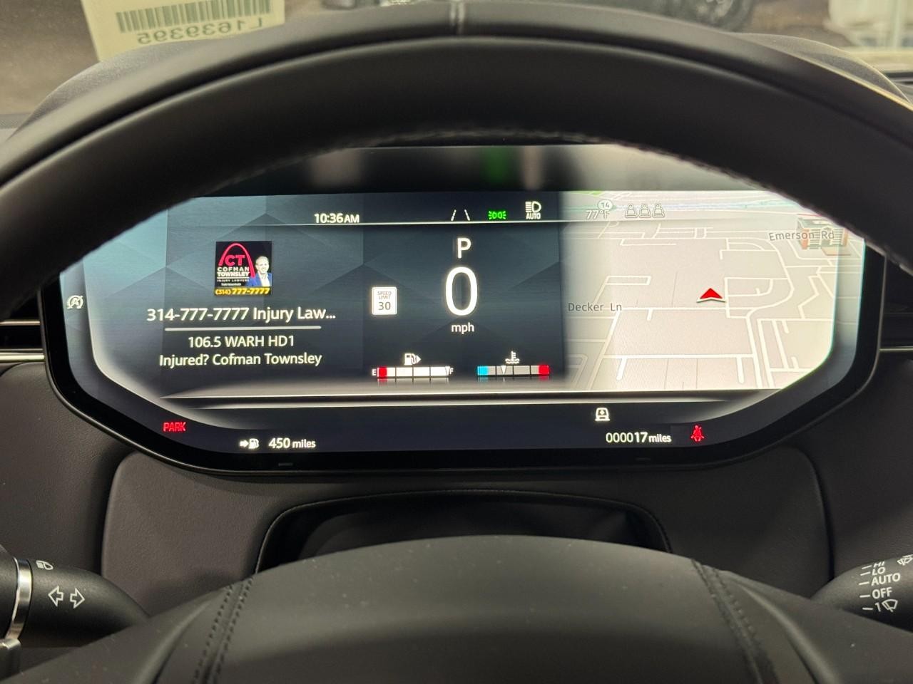 Land Rover Range Rover Sport Vehicle Full-screen Gallery Image 32