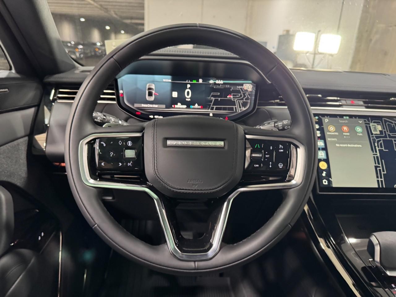 Land Rover Range Rover Sport Vehicle Full-screen Gallery Image 14