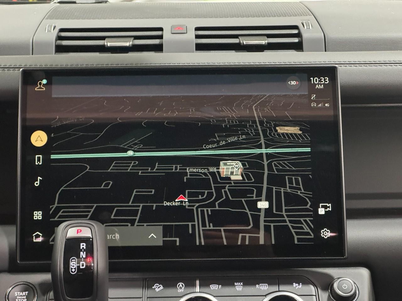 Land Rover Defender Vehicle Full-screen Gallery Image 15