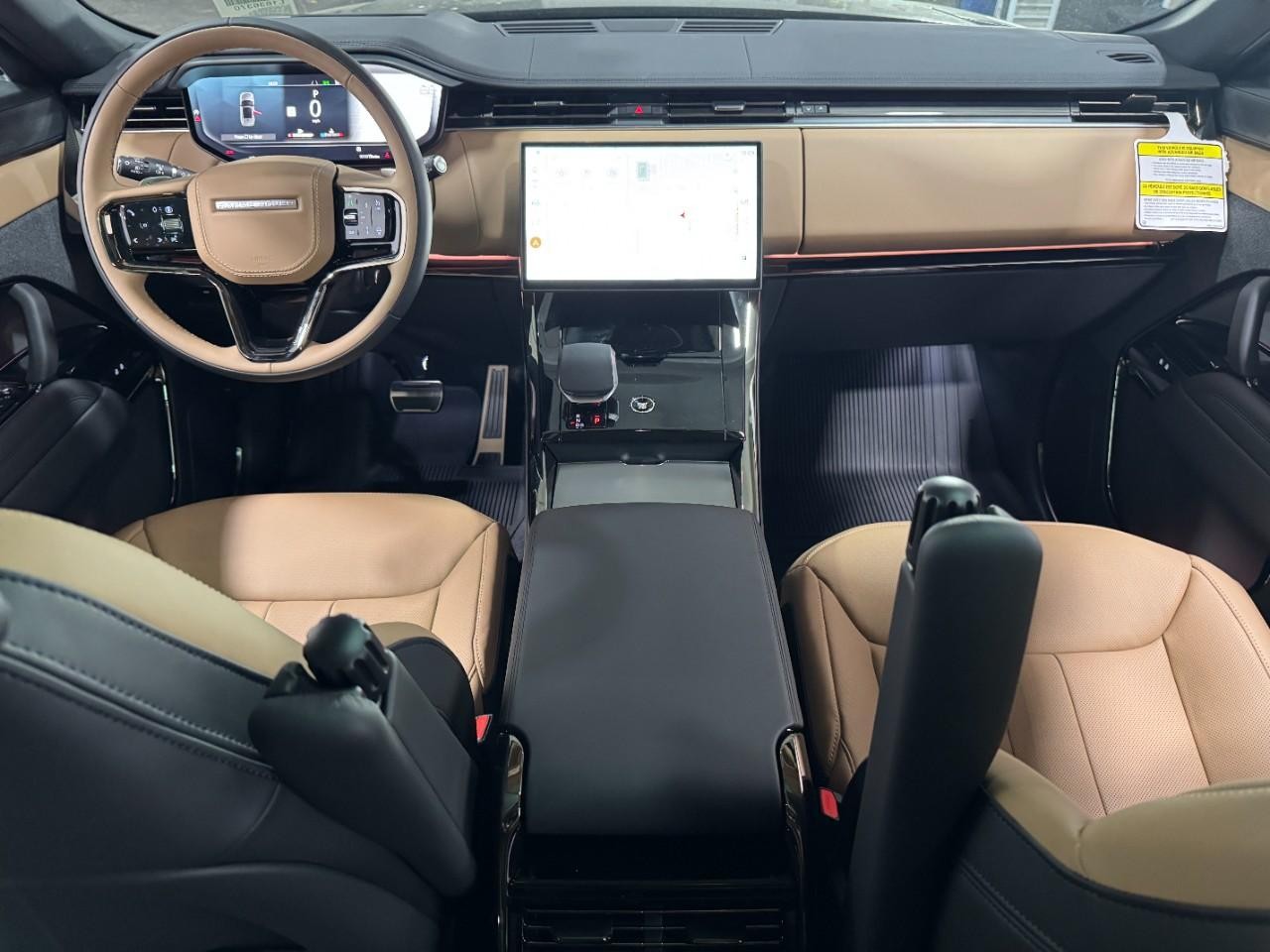 Land Rover Range Rover Sport Vehicle Full-screen Gallery Image 13