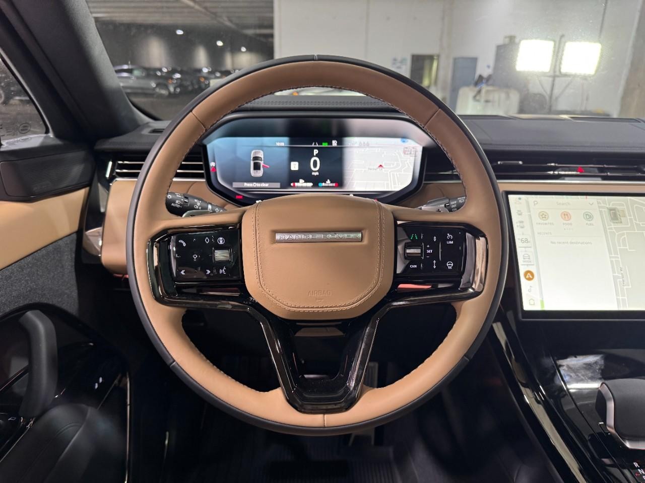 Land Rover Range Rover Sport Vehicle Full-screen Gallery Image 14