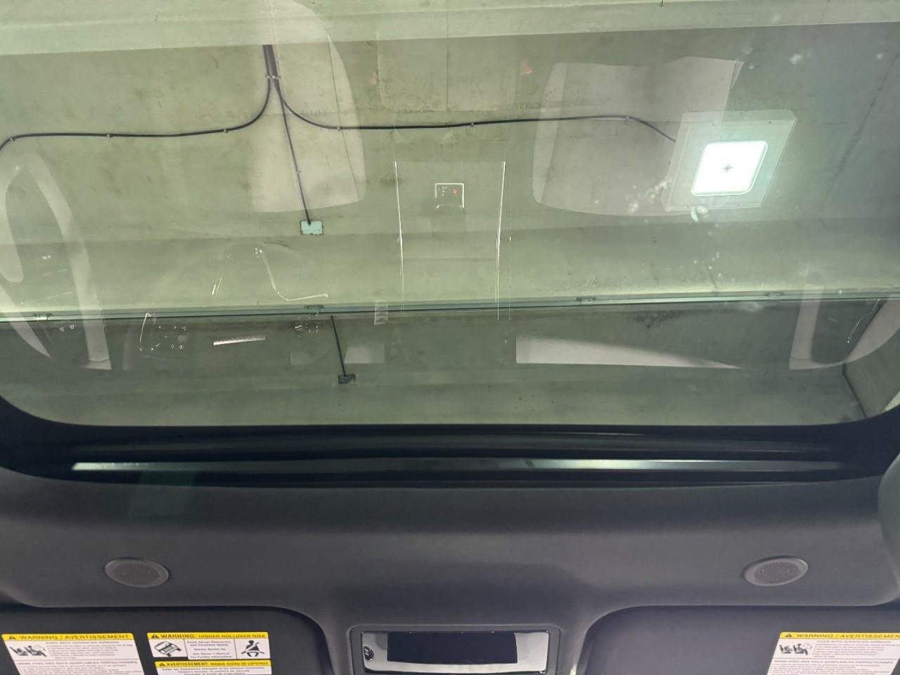 Land Rover Range Rover Evoque Vehicle Full-screen Gallery Image 12