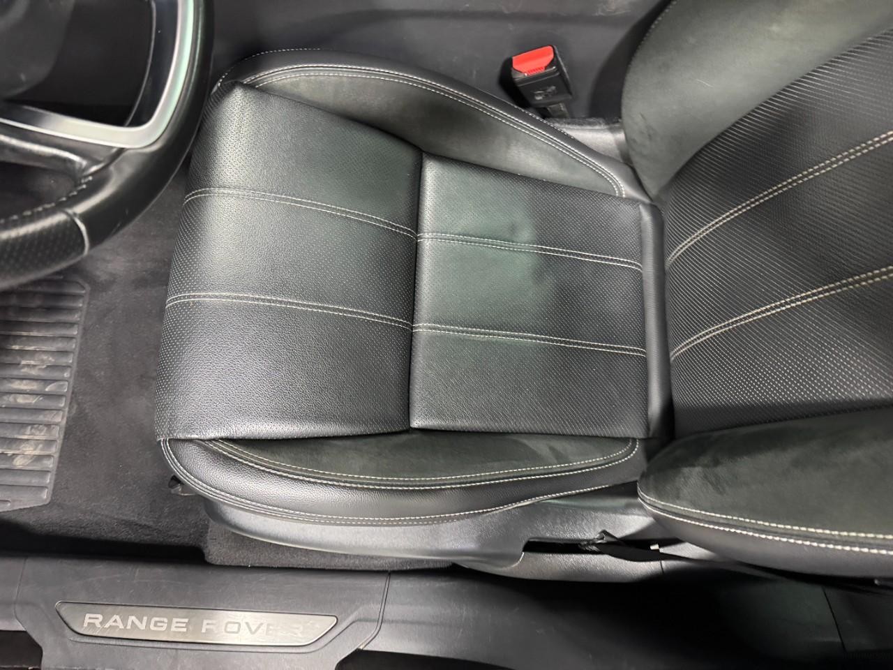 Land Rover Range Rover Velar Vehicle Full-screen Gallery Image 26