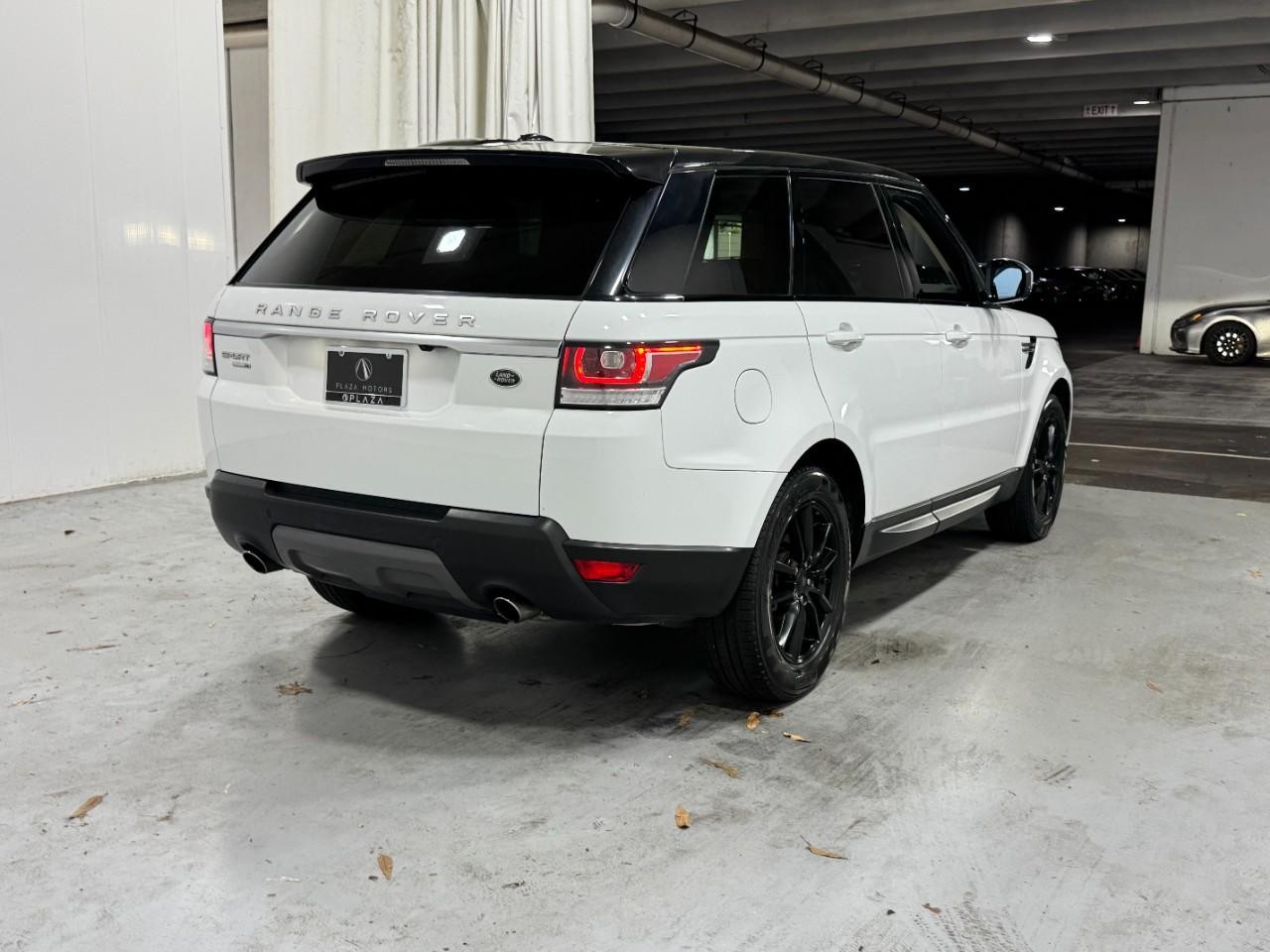 Land Rover Range Rover Sport Vehicle Full-screen Gallery Image 4