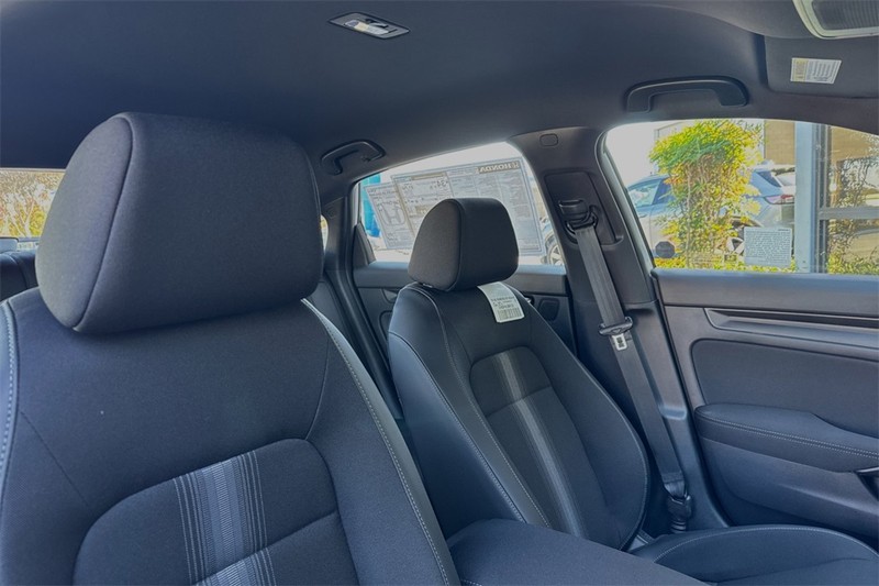 Honda Civic Hatchback Vehicle Full-screen Gallery Image 14