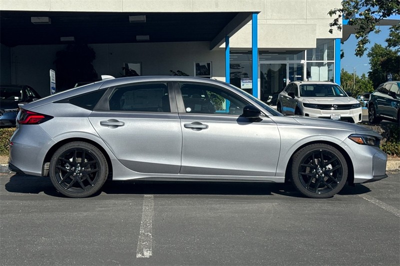 Honda Civic Hatchback Vehicle Full-screen Gallery Image 03