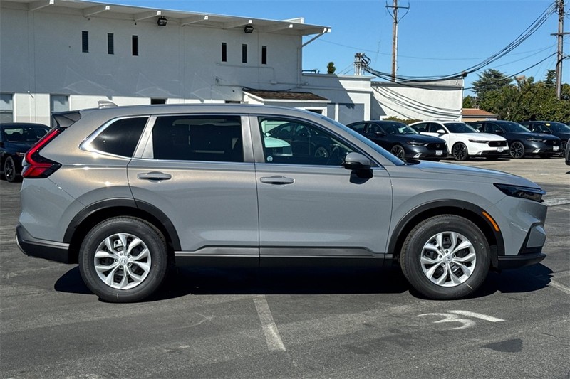 Honda CR-V Vehicle Full-screen Gallery Image 03