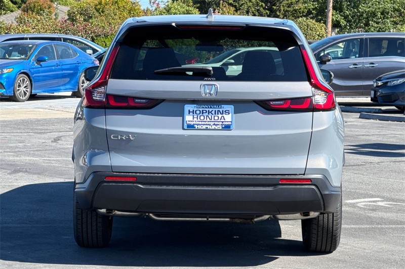 Honda CR-V Vehicle Full-screen Gallery Image 05