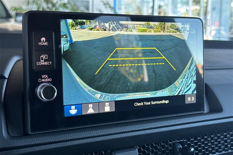 Honda CR-V Vehicle Full-screen Gallery Image 16