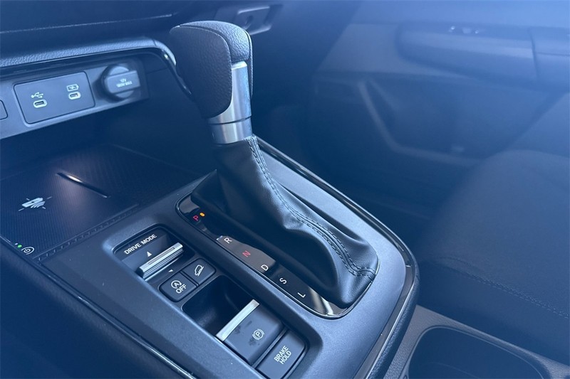 Honda CR-V Vehicle Full-screen Gallery Image 18