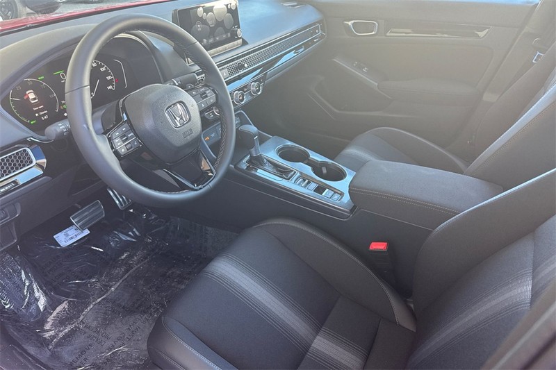 Honda Civic Sedan Hybrid Vehicle Full-screen Gallery Image 07