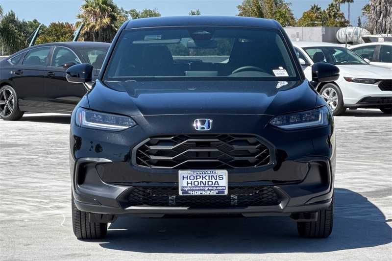 Honda HR-V Vehicle Full-screen Gallery Image 02