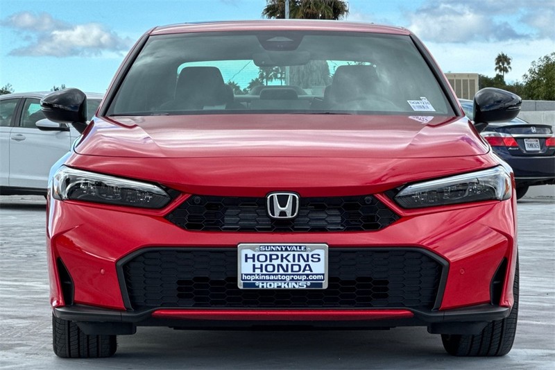 Honda Civic Sedan Hybrid Vehicle Full-screen Gallery Image 02