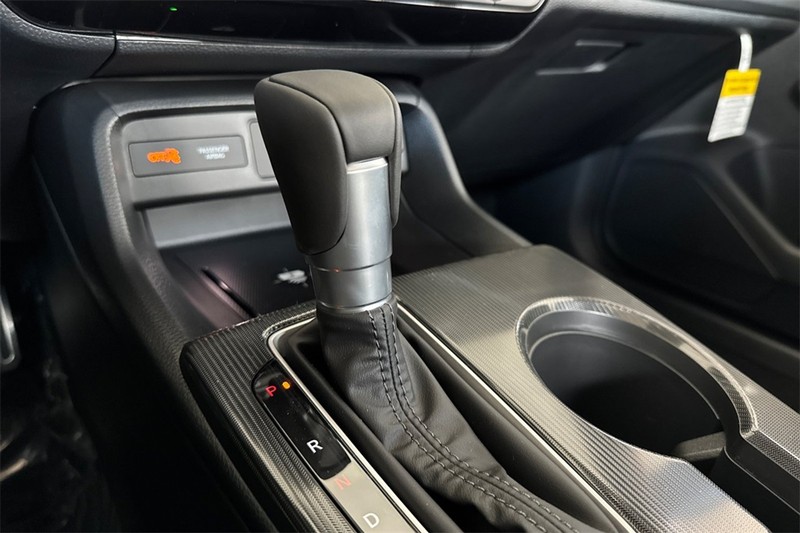 Honda Civic Sedan Hybrid Vehicle Full-screen Gallery Image 18