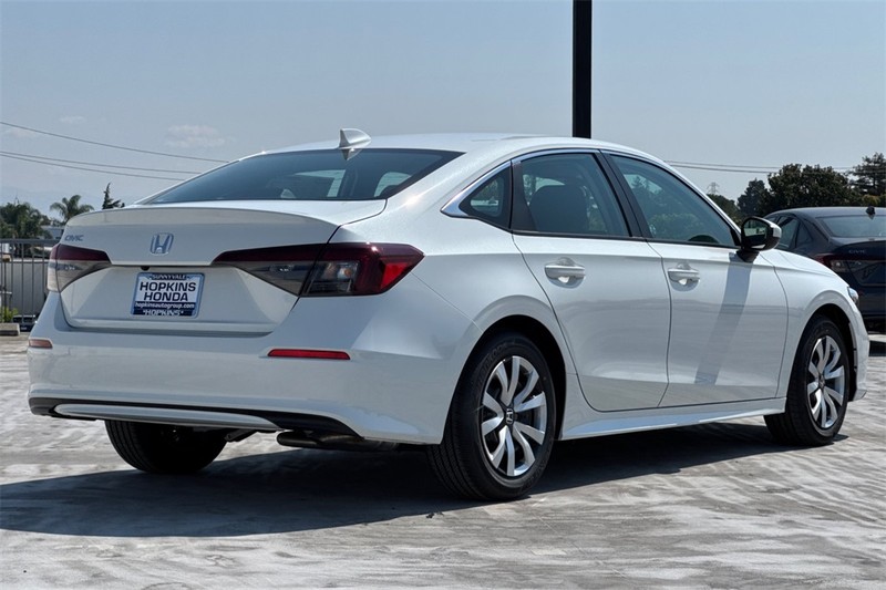 Honda Civic Sedan Vehicle Full-screen Gallery Image 04