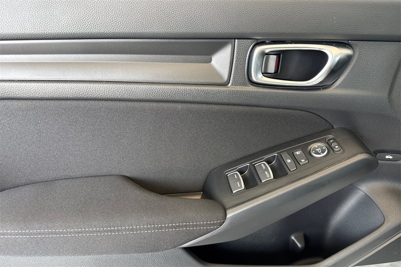 Honda Civic Sedan Vehicle Full-screen Gallery Image 08