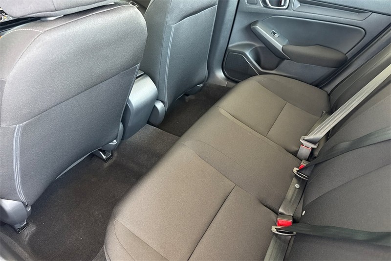 Honda Civic Sedan Vehicle Full-screen Gallery Image 09