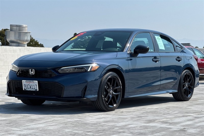 Honda Civic Sedan Hybrid Vehicle Full-screen Gallery Image 07