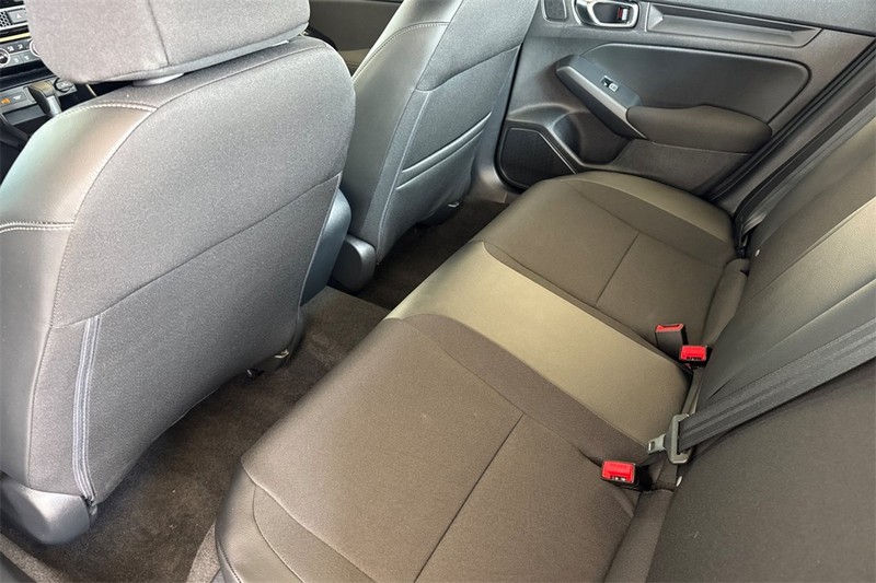 Honda Civic Sedan Hybrid Vehicle Full-screen Gallery Image 11