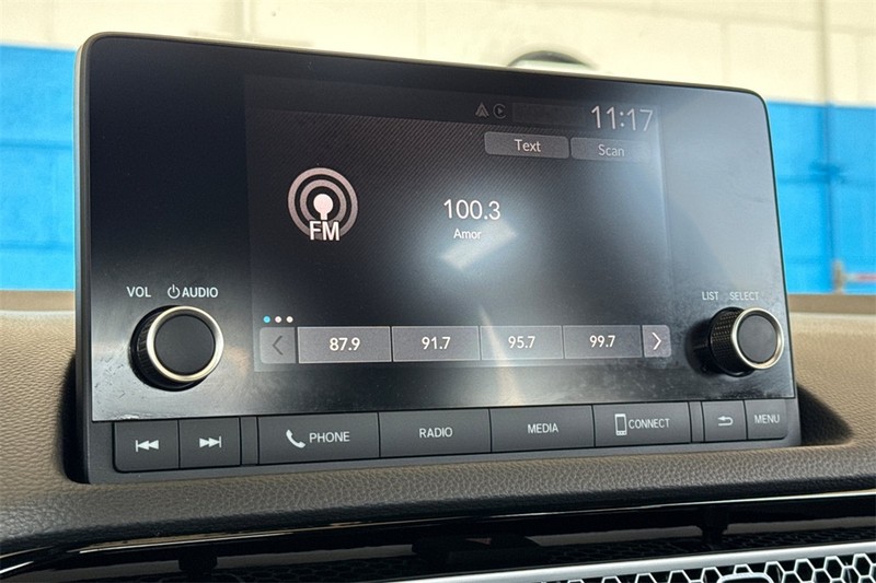 Honda Civic Sedan Hybrid Vehicle Full-screen Gallery Image 16