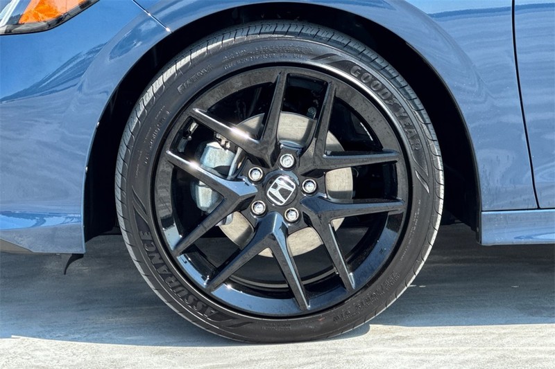 Honda Civic Sedan Hybrid Vehicle Full-screen Gallery Image 24