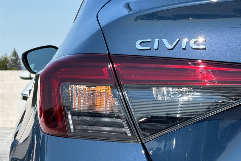 Honda Civic Sedan Hybrid Vehicle Full-screen Gallery Image 25