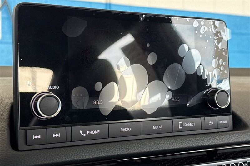 Honda Civic Sedan Hybrid Vehicle Full-screen Gallery Image 16